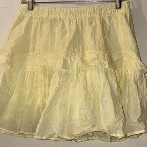 The Loft size small Light Yellow Tiered Skirt with Elastic Waist